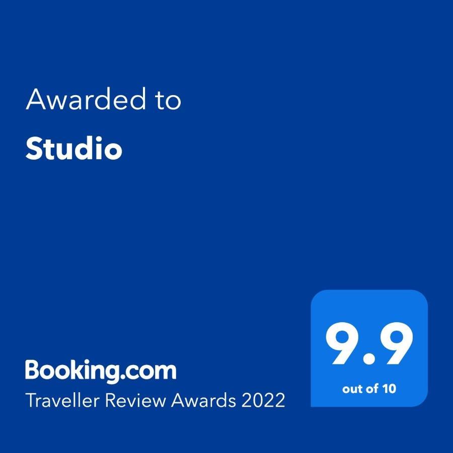 Studio 부쿠레슈티 외부 사진